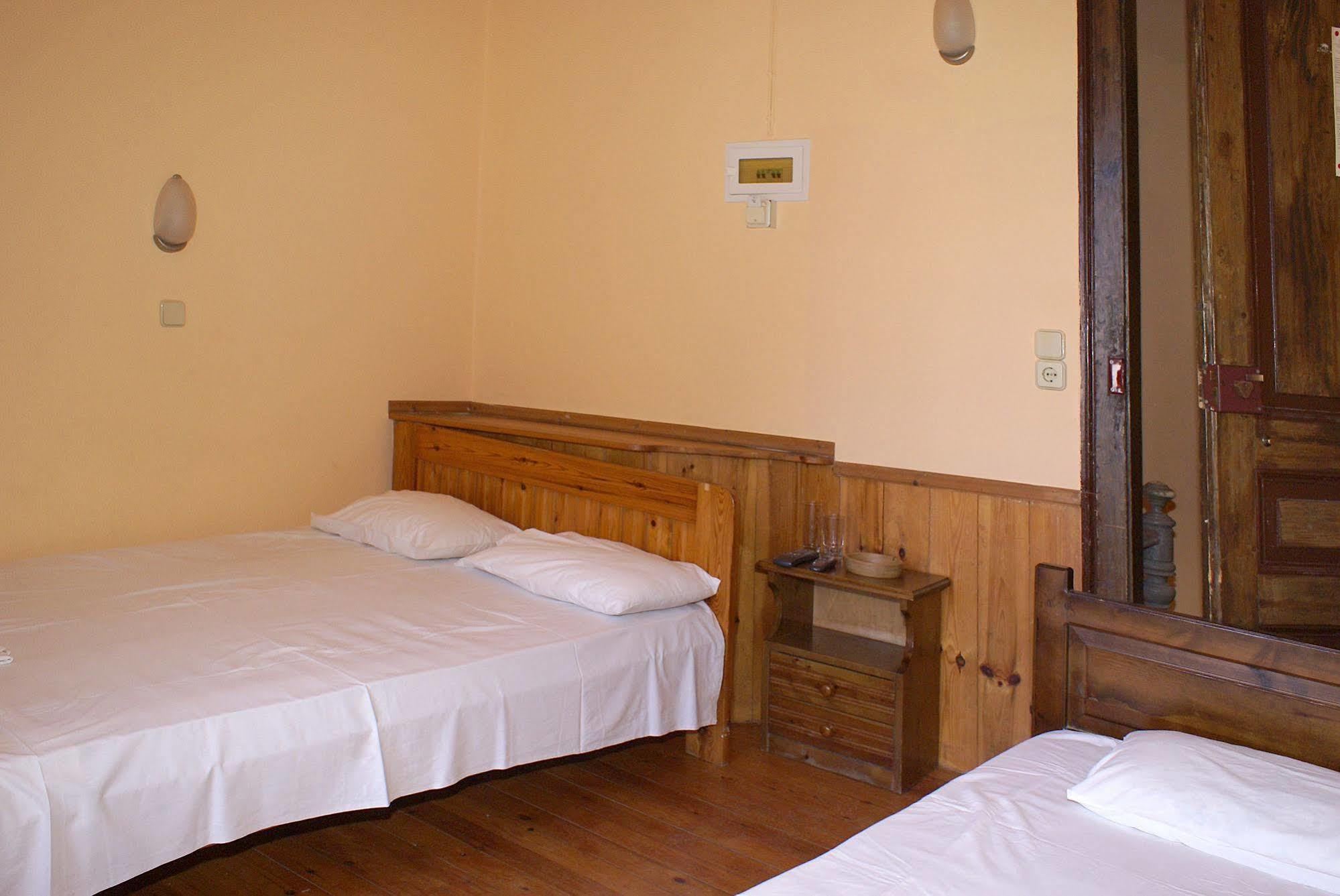 Kydonia Rooms Chania  Bagian luar foto
