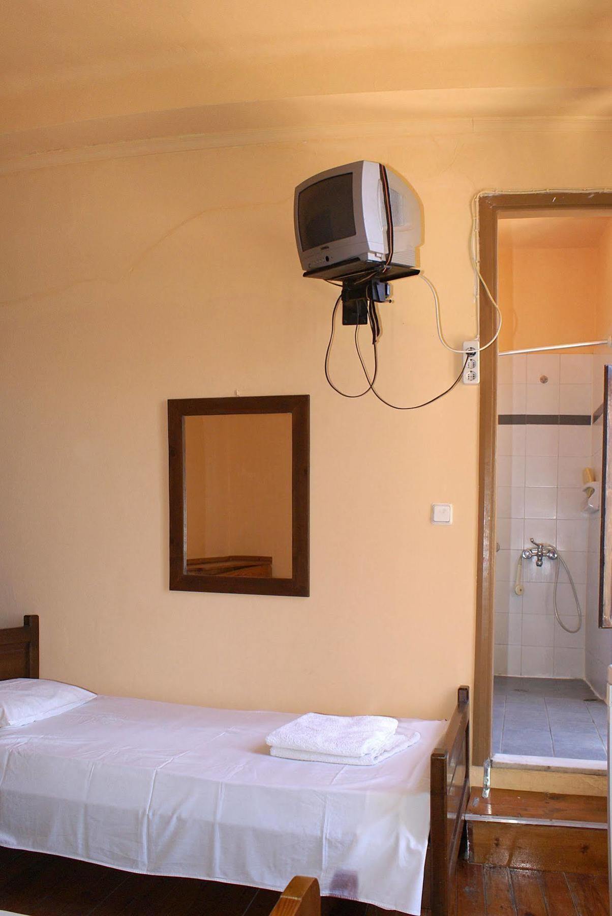 Kydonia Rooms Chania  Bagian luar foto