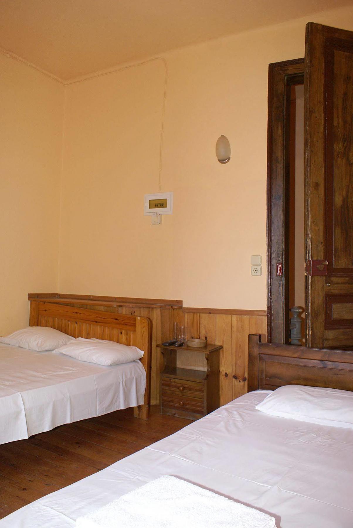 Kydonia Rooms Chania  Bagian luar foto