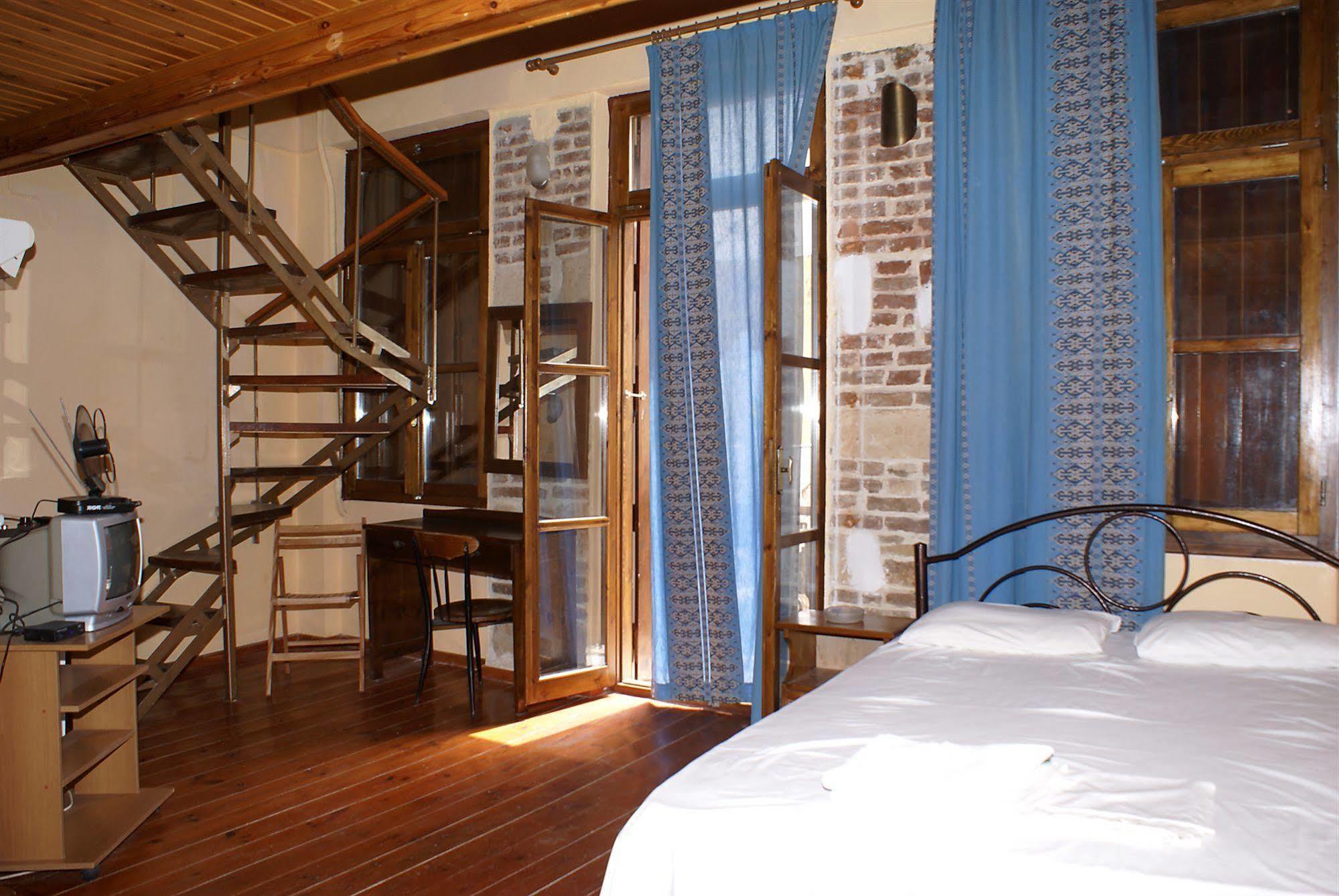 Kydonia Rooms Chania  Bagian luar foto