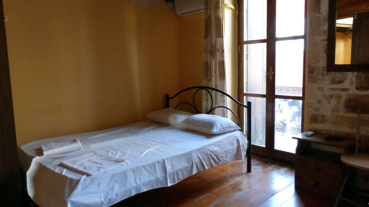 Kydonia Rooms Chania  Bagian luar foto